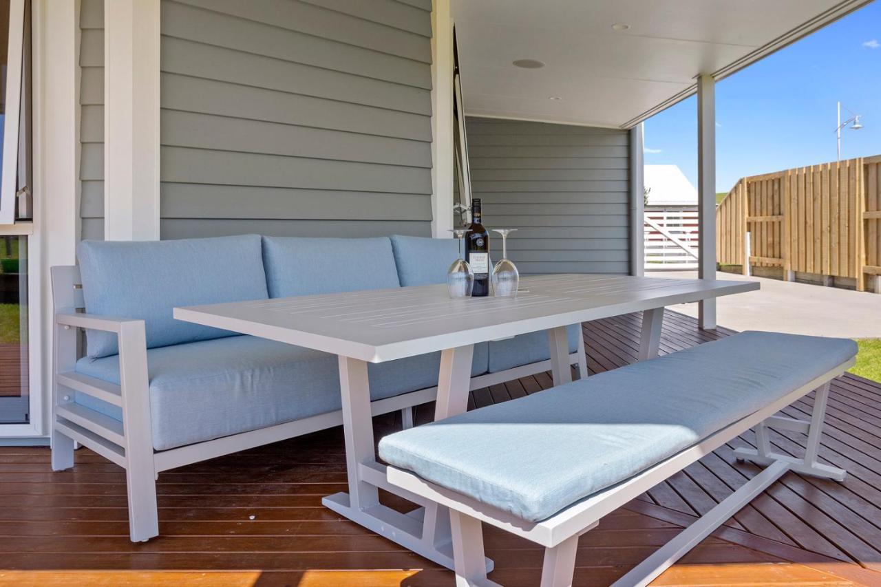 Sky Blue Retreat - Waihi Beach Holiday Home Exterior foto